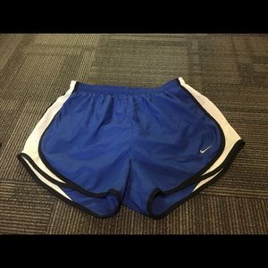 Nike women’s running shorts